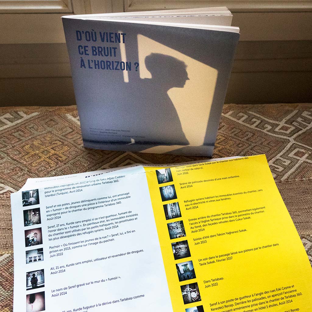 5329-livre-objet,-livret-et-dépliant